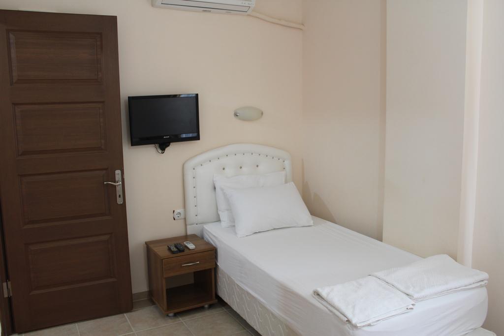 Deniz Apart Hotel Palamutbuku Exterior photo